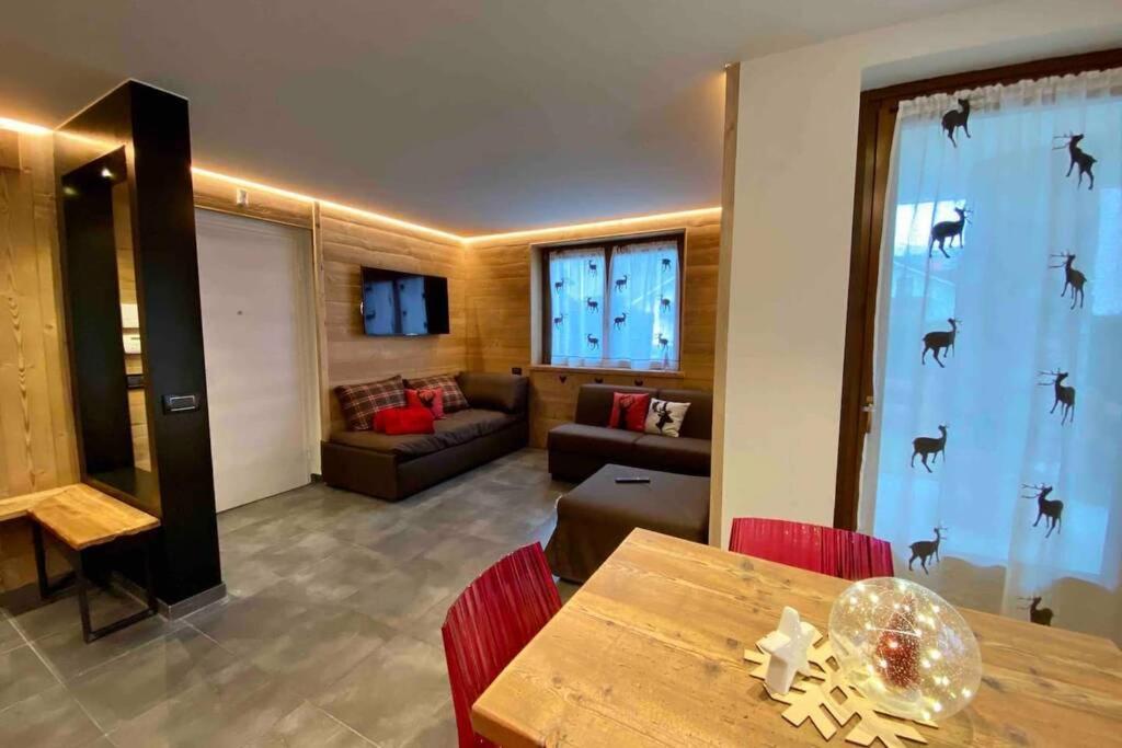 La Petite Maison D'erika Apartment *